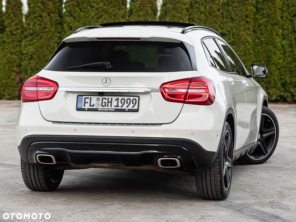 Mercedes-Benz GLA 220 d 4Matic 7G-DCT AMG Line - 13