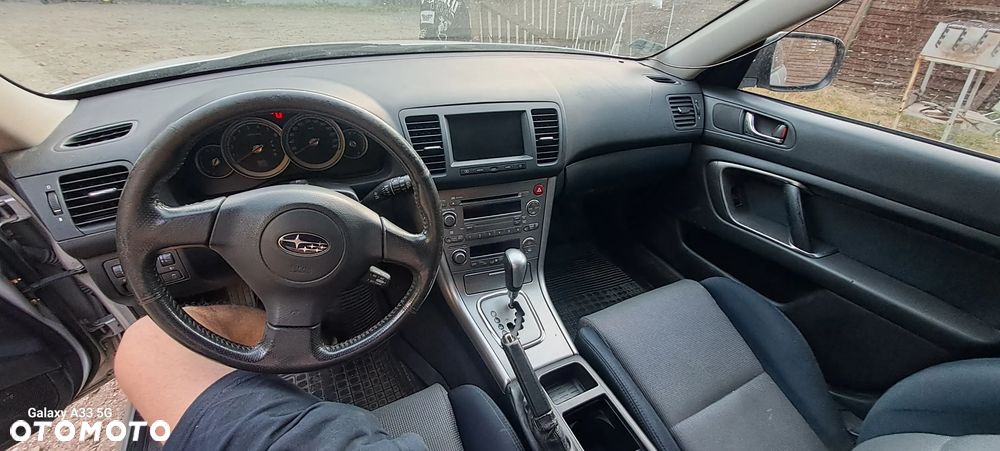 Subaru Legacy 2.0R GL - 11