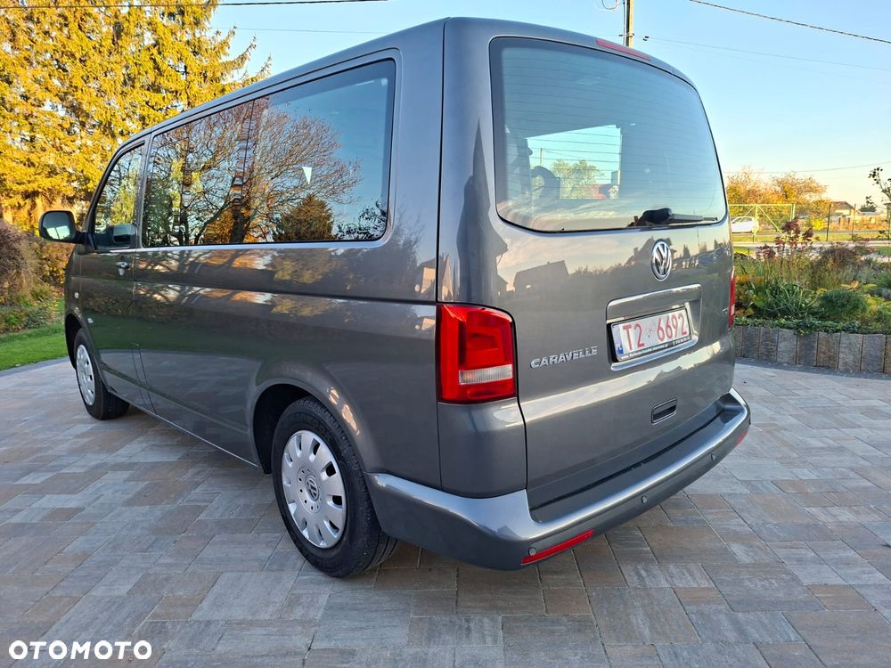 Volkswagen Caravelle - 2