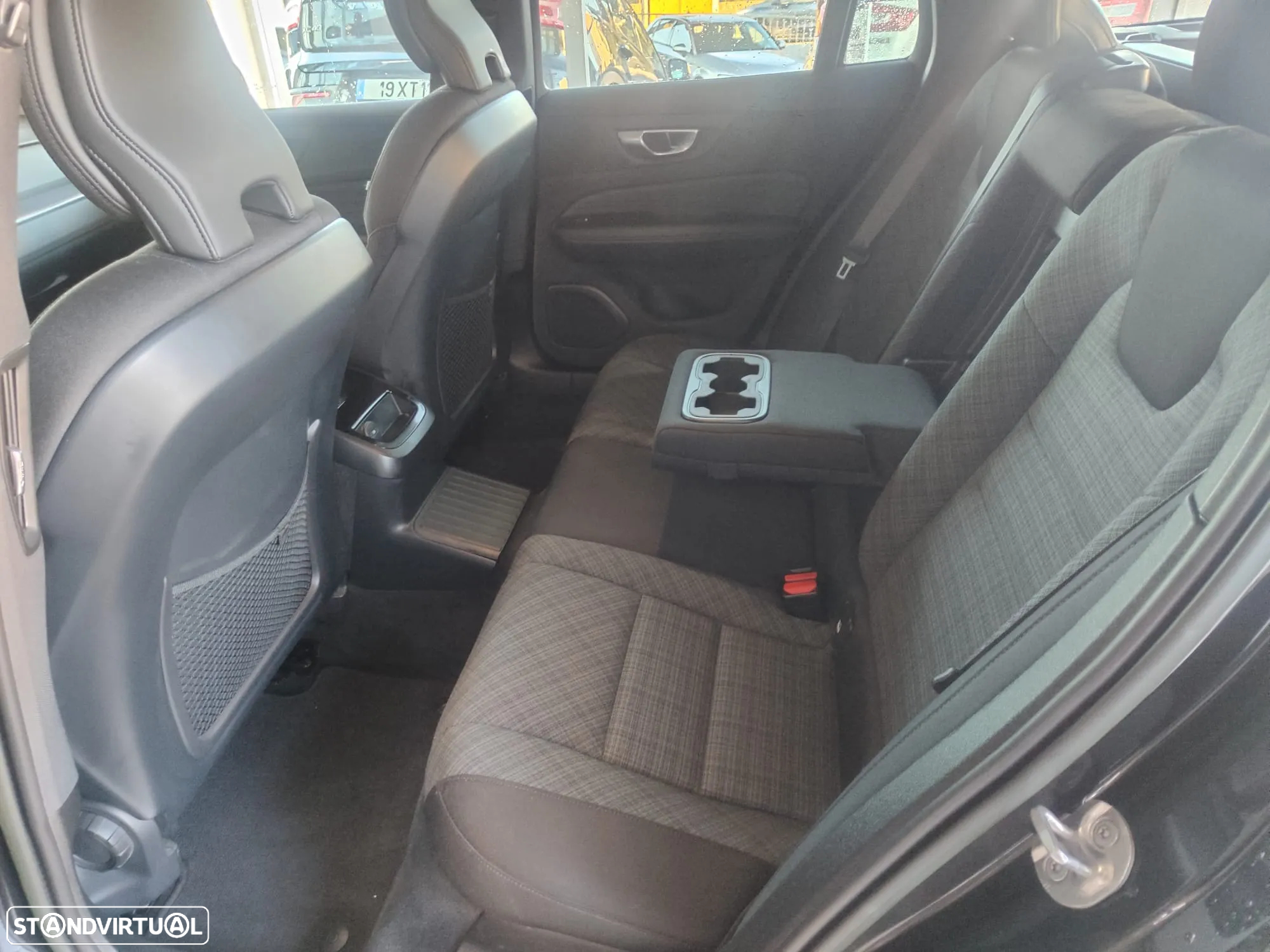 Volvo V60 2.0 T6 AWD TE Inscription Expression - 13