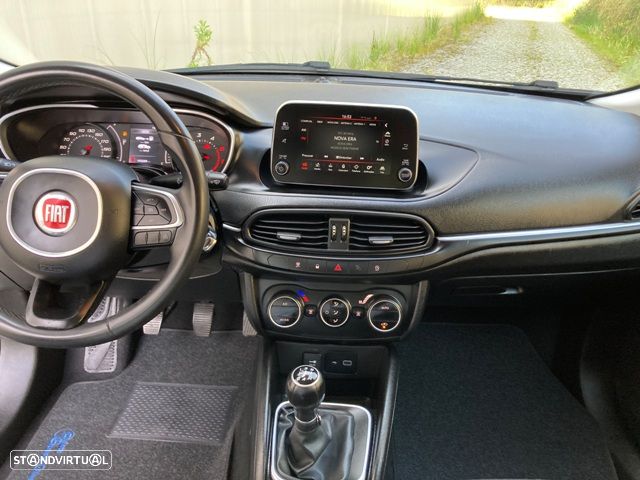 Fiat Tipo Station Wagon 1.3 M-Jet Lounge - 19