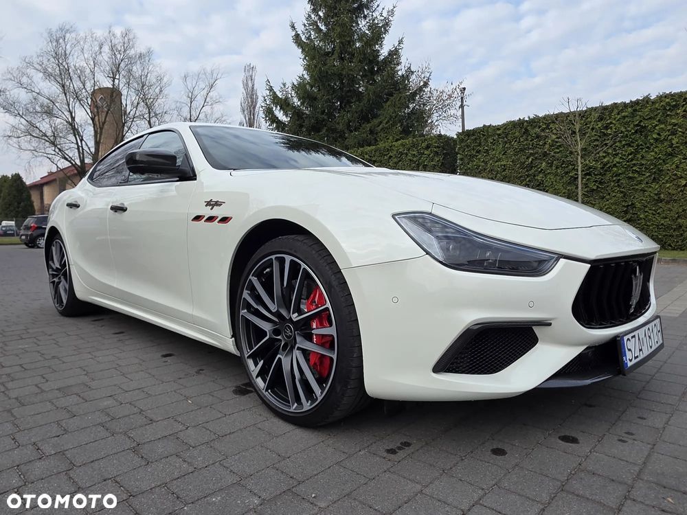 Maserati Ghibli - 11