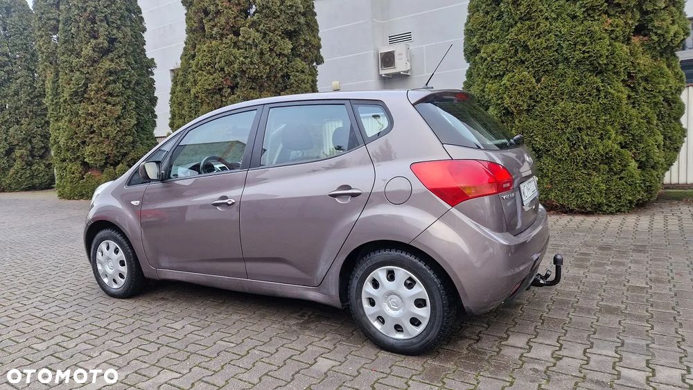 Kia Venga 1.4 L - 10