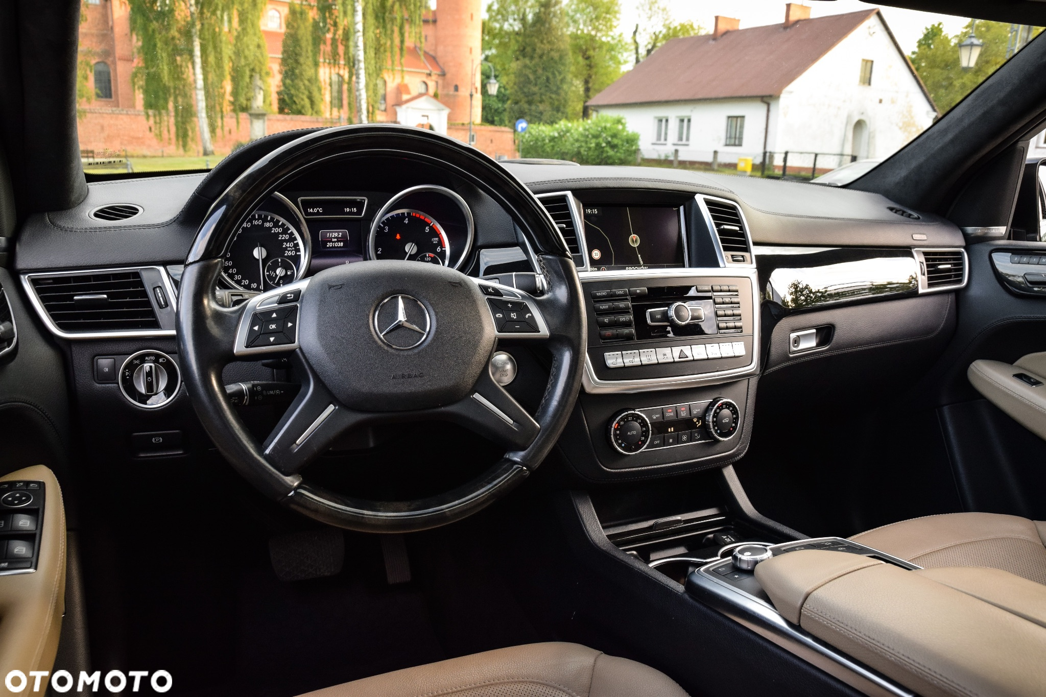 Mercedes-Benz ML 350 BlueTec 4-Matic - 26