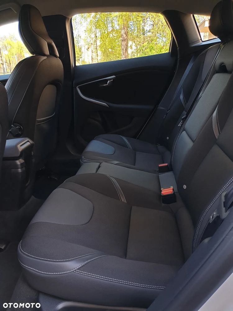 Volvo V40 D2 Momentum - 37