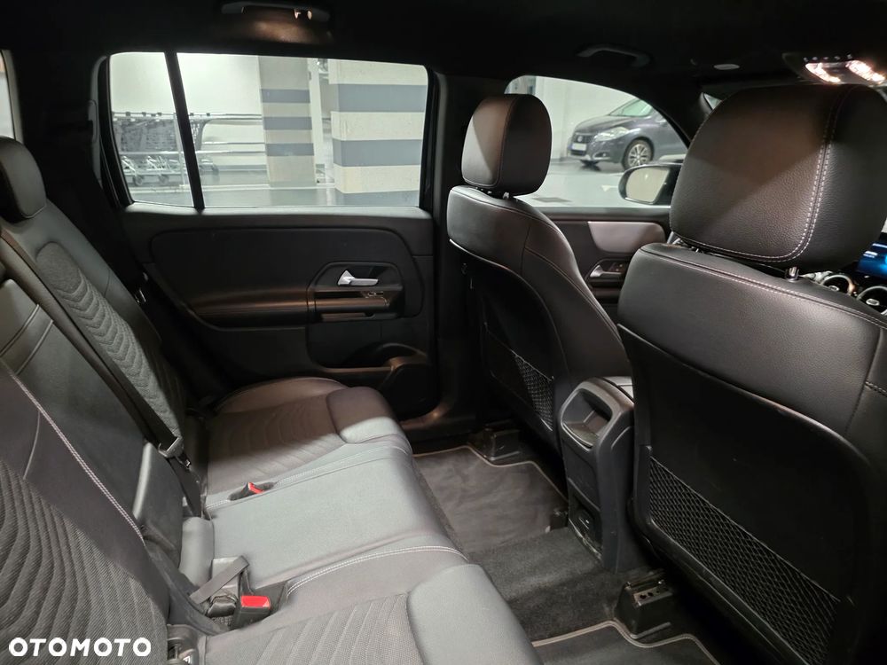 Mercedes-Benz GLB 200 7G-DCT - 14
