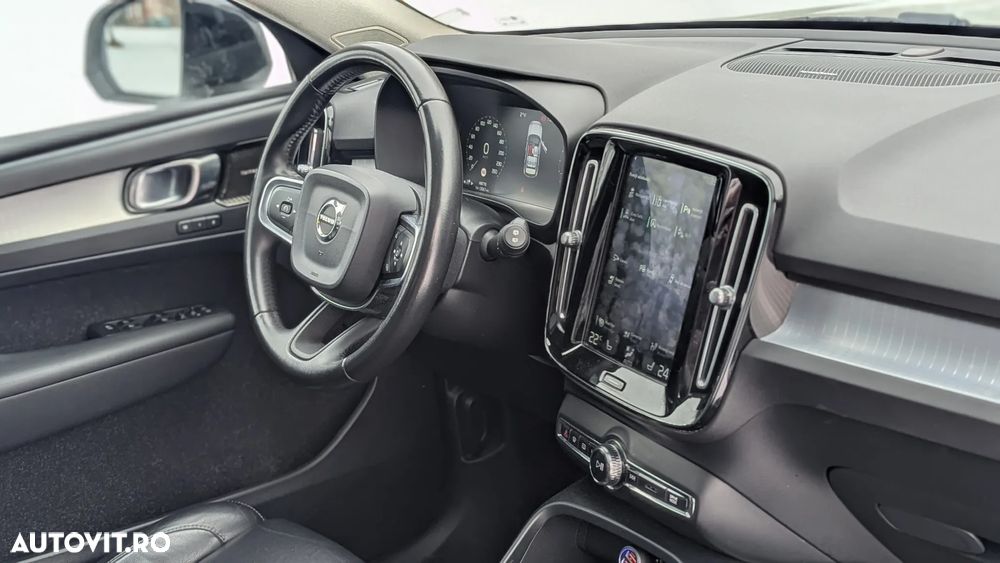 Volvo XC 40 T5 AWD Geartronic Momentum Pro - 5
