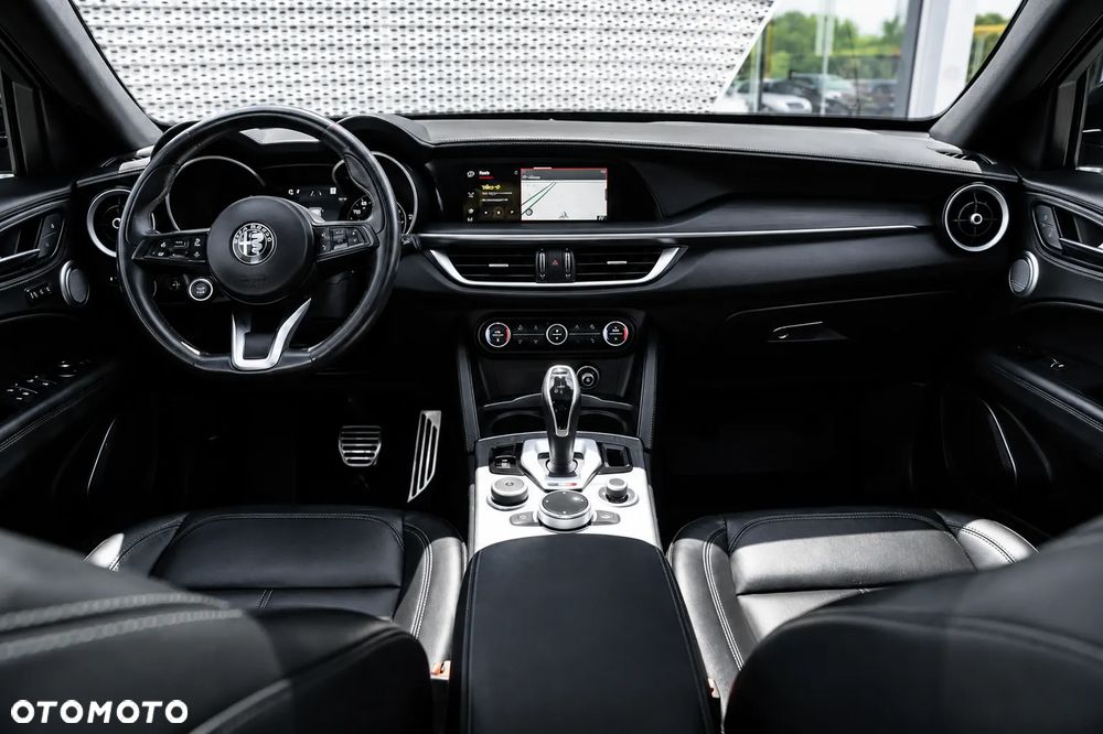 Alfa Romeo Stelvio 2.0 Turbo TI Q4 - 9