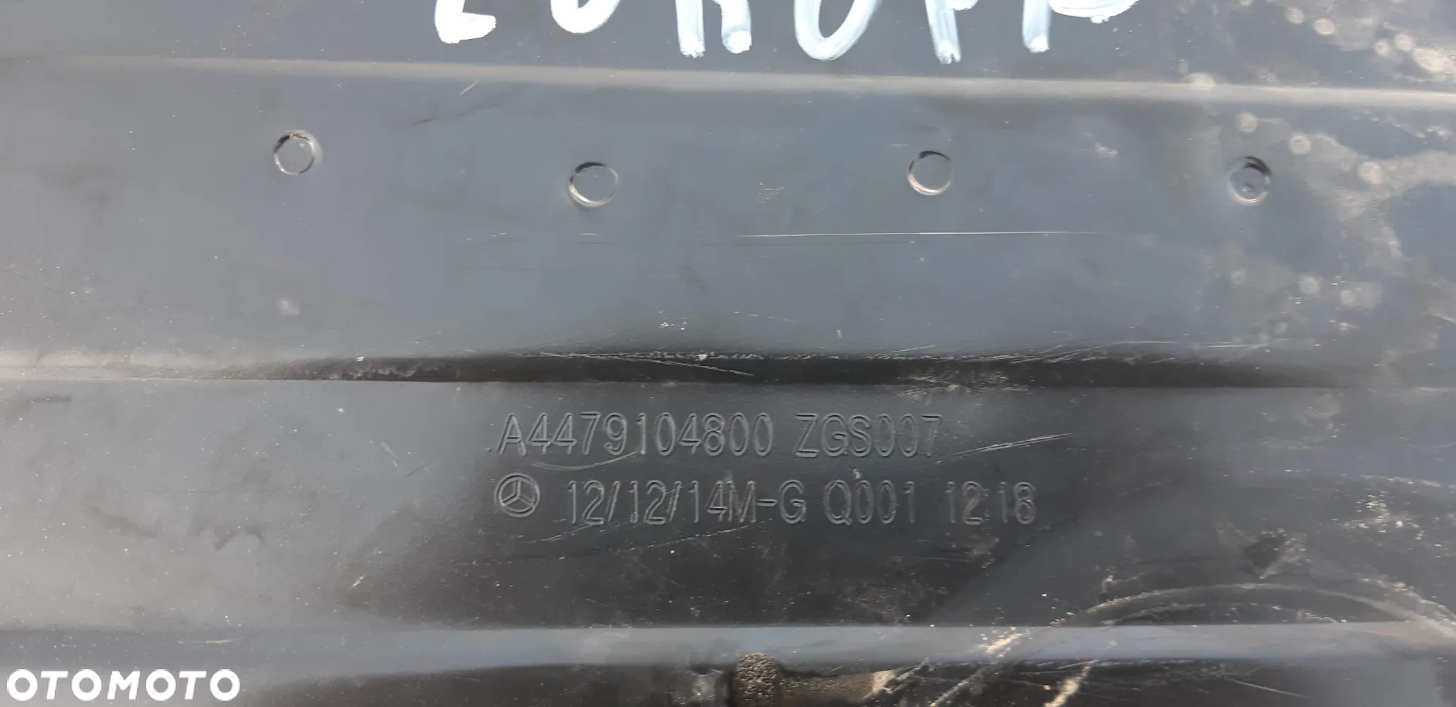 Podstawa mocowanie foteli A4479104700 A4479104800 Mercedes Vito W447 Long 2016r. 1.6d - 5