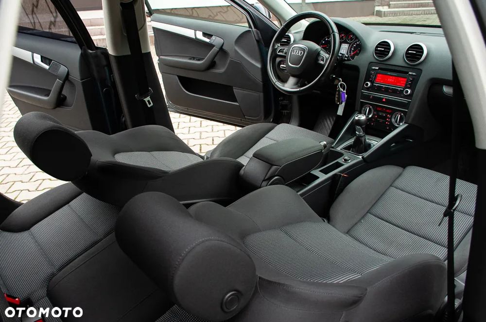 Audi A3 Sportback 1.6 Attraction - 5