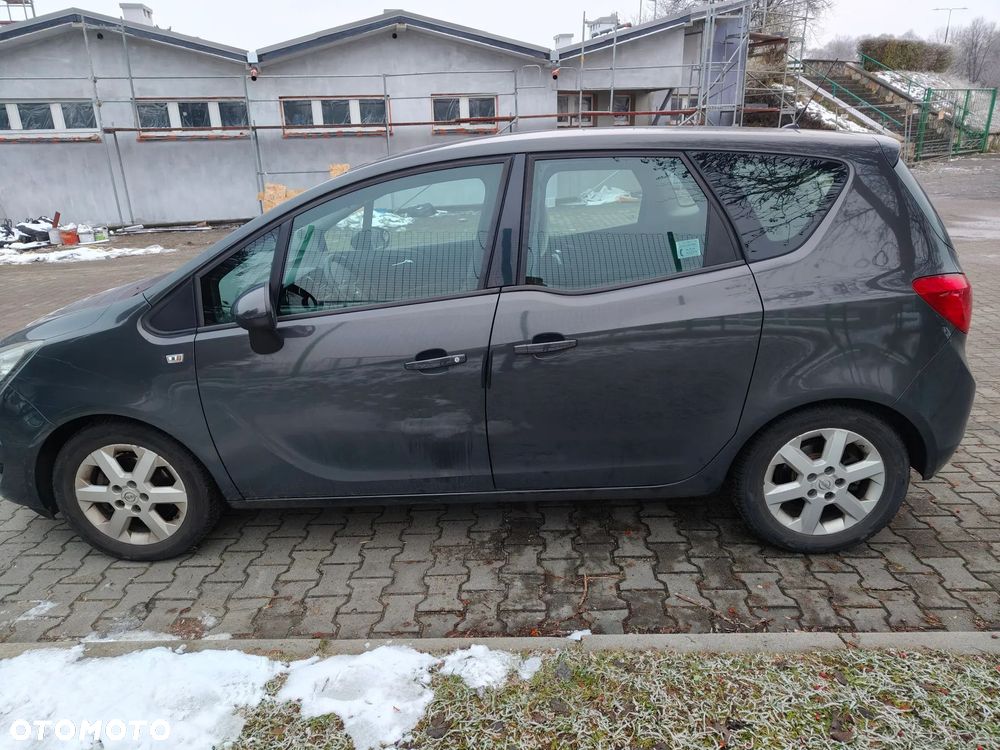 Opel Meriva 1.4 T Essentia - 1