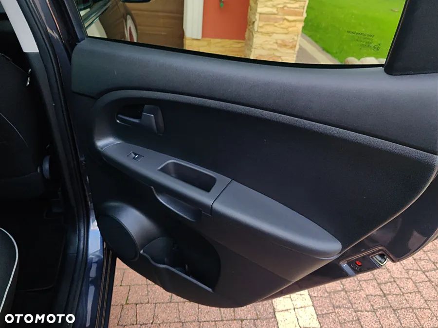Kia Venga 1.4 CVVT Dream Team Edition - 32