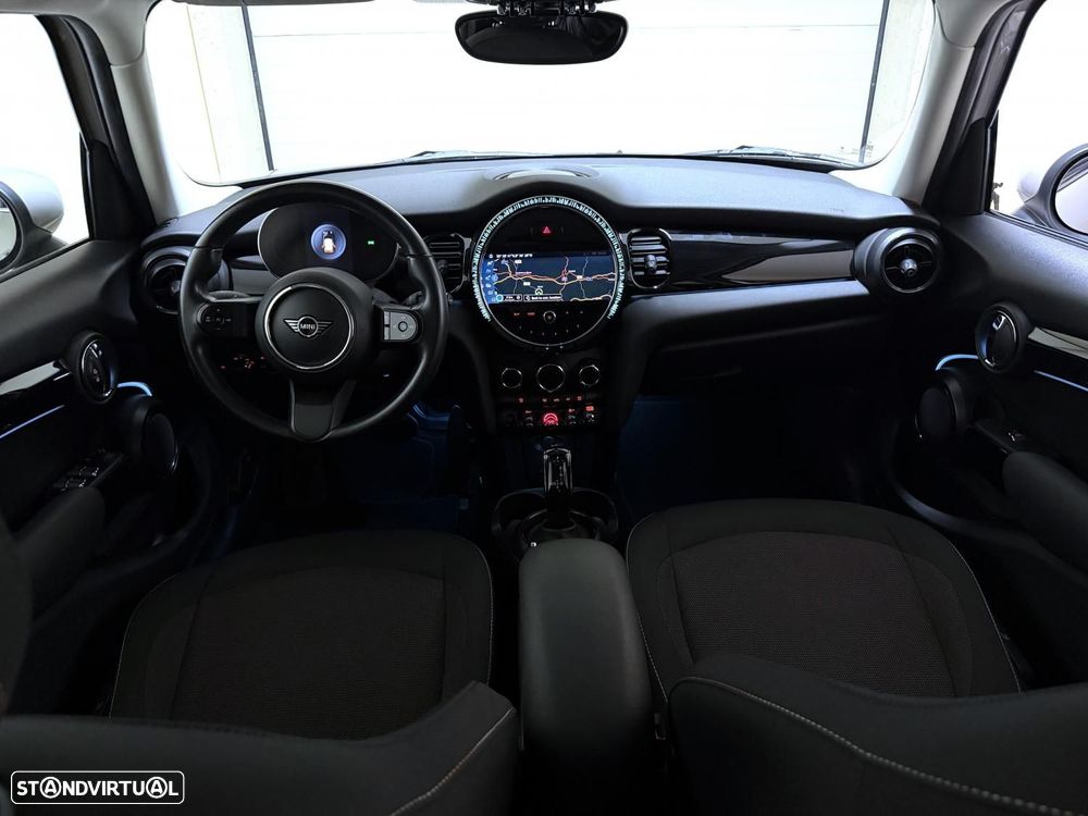 MINI 5 Portas Cooper Auto - 16