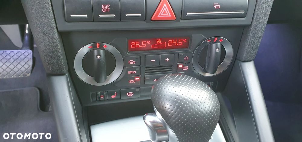 Audi A3 Sportback 3.2 quattro (DSG) S tronic S line Sportpaket plus - 30