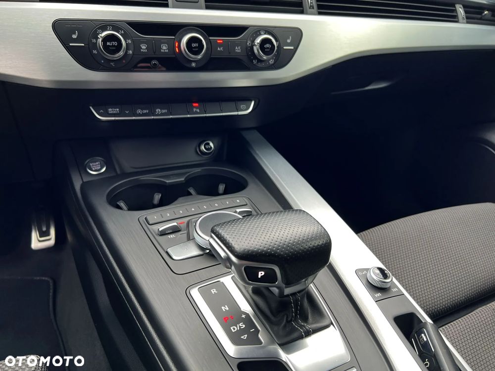 Audi A4 Avant 2.0 TDI Sport S tronic - 31