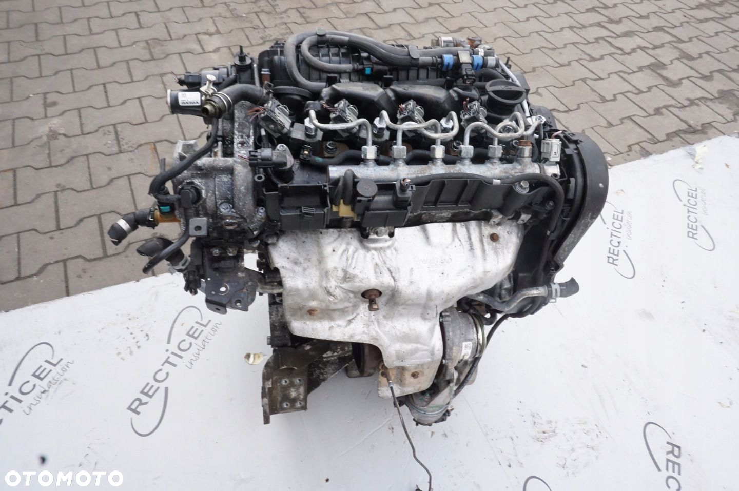 SILNIK VOLVO 2.0 D3 D4204T9 KOMPLETNY 82 TYŚ KM - 4