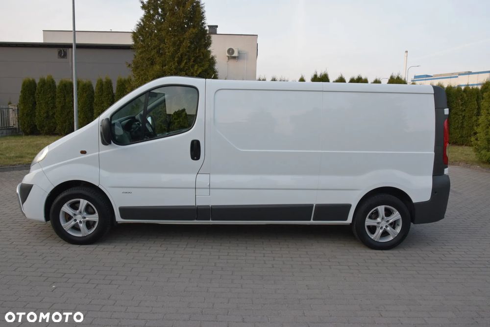 Opel VIVARO 2,5 DCI LONG L2 155TYŚ KM SERWIS !!! - 2