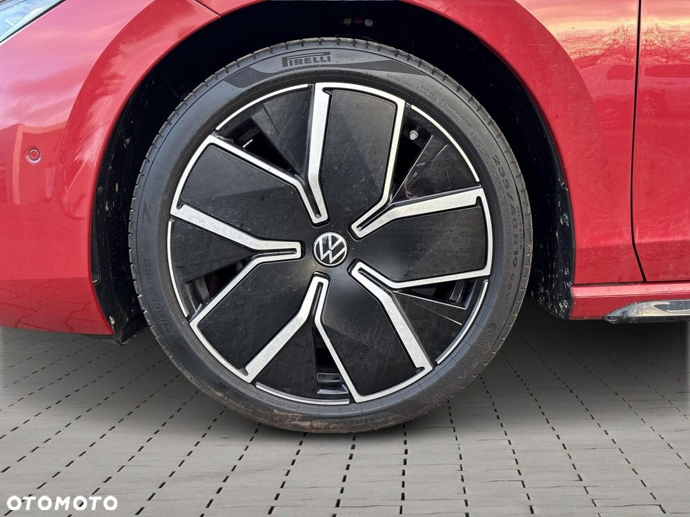 Volkswagen Passat - 35