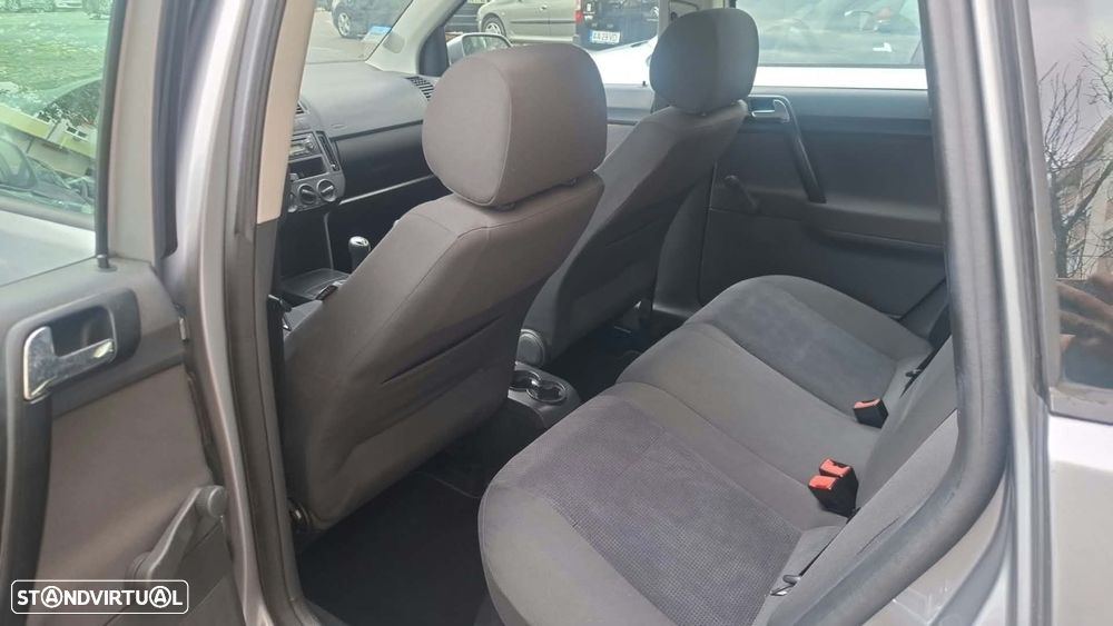 VW Polo 1.4 TDi Confortline - 11