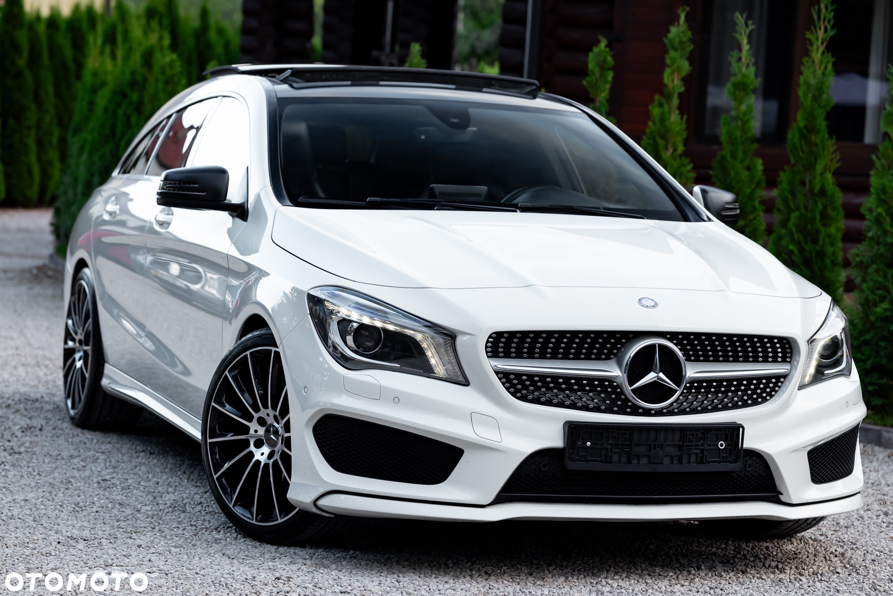 Mercedes-Benz CLA 250 7G-DCT AMG Line - 4