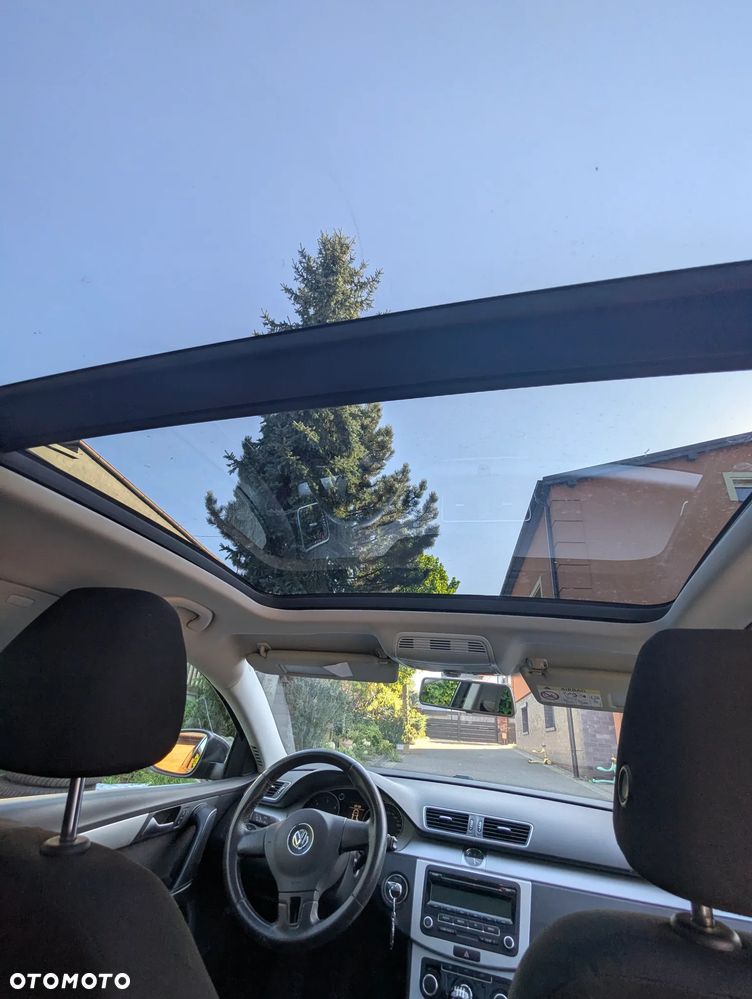 Volkswagen Passat 1.6 TDI Trendline - 17