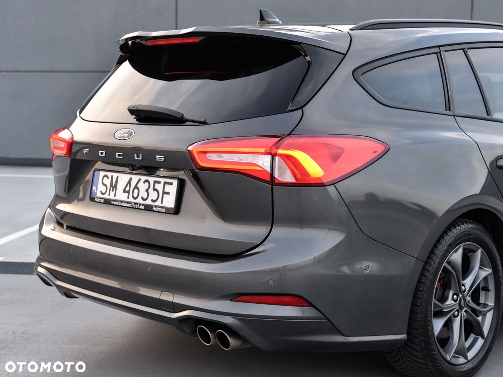 Ford Focus 1.5 EcoBoost ST-Line - 12