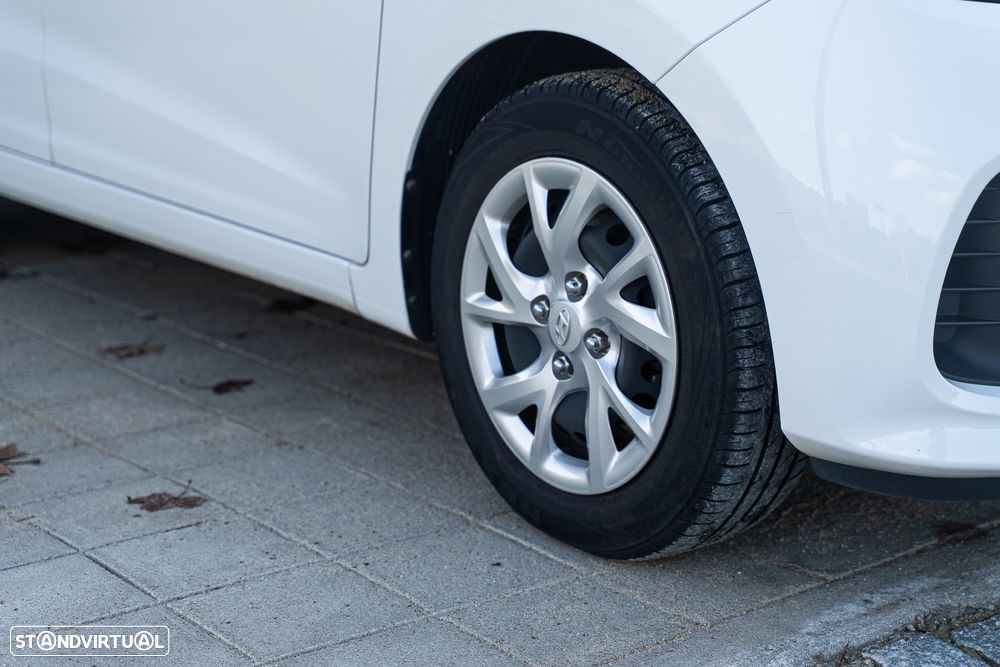 Hyundai i10 1.2 YES! Silver - 6