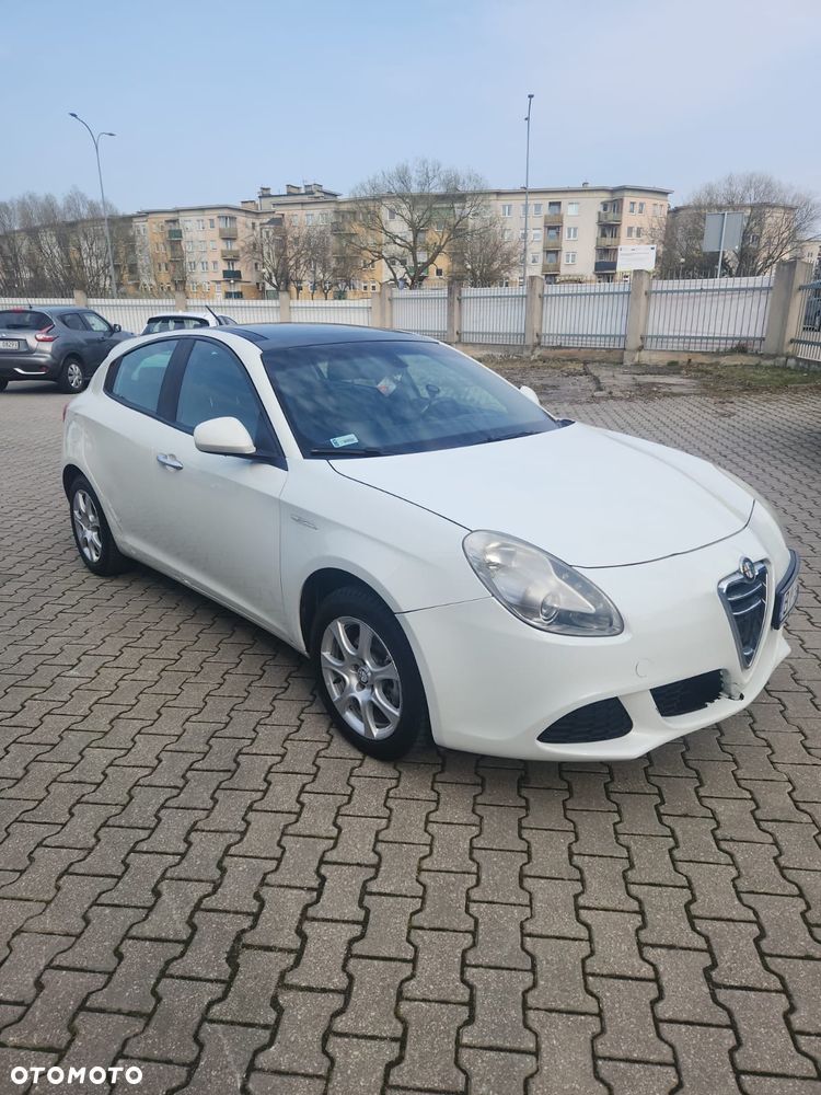 Alfa Romeo Giulietta 1.6 JTDM Veloce - 5