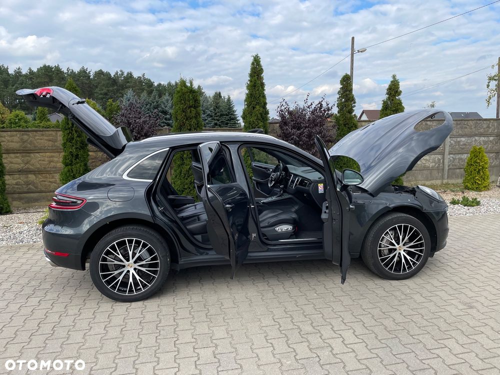 Porsche Macan - 16