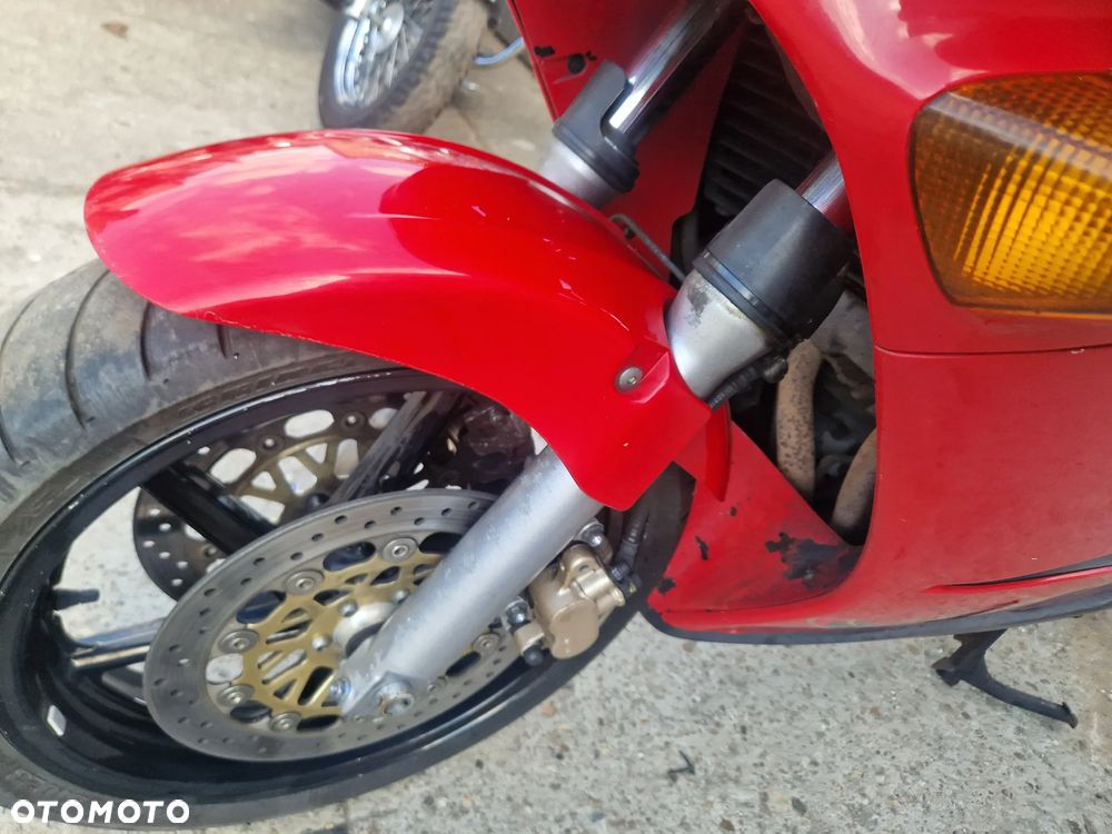 Honda VFR - 34