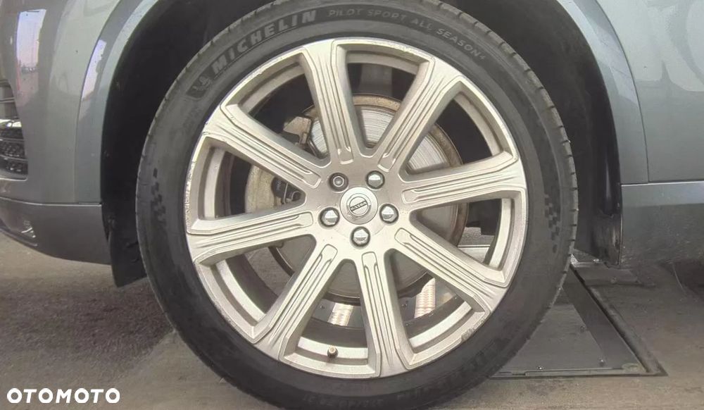 Volvo XC 90 - 24