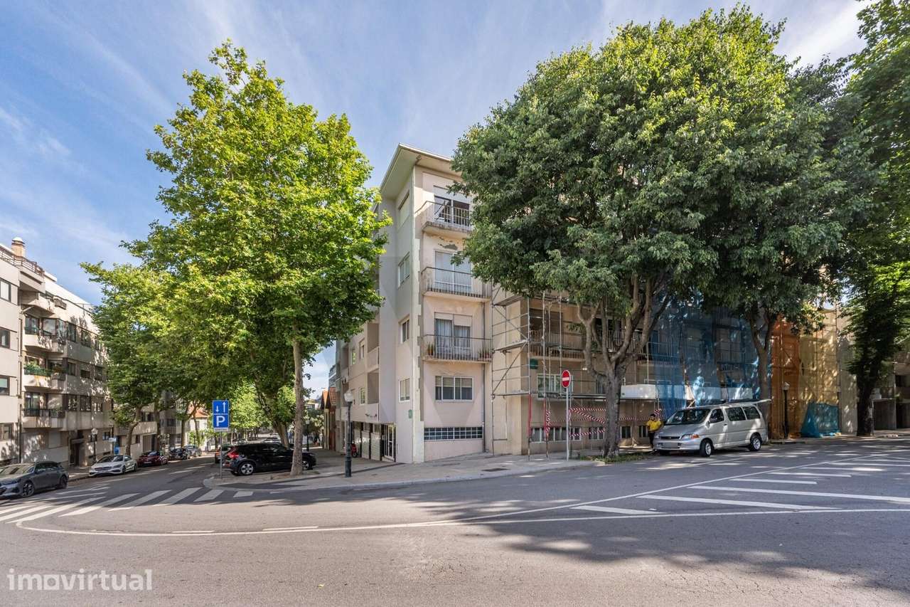 Apartamento T3 remodelado com varandas na Foz do Douro, Porto - Grande imagem: 5/22