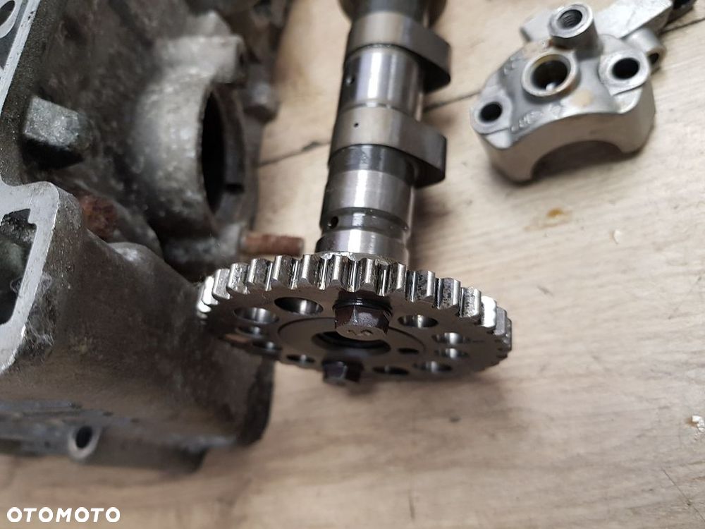 Głowica zawór wałek rozrządu szklanki Yamaha FJR 1300 01-05r - 10