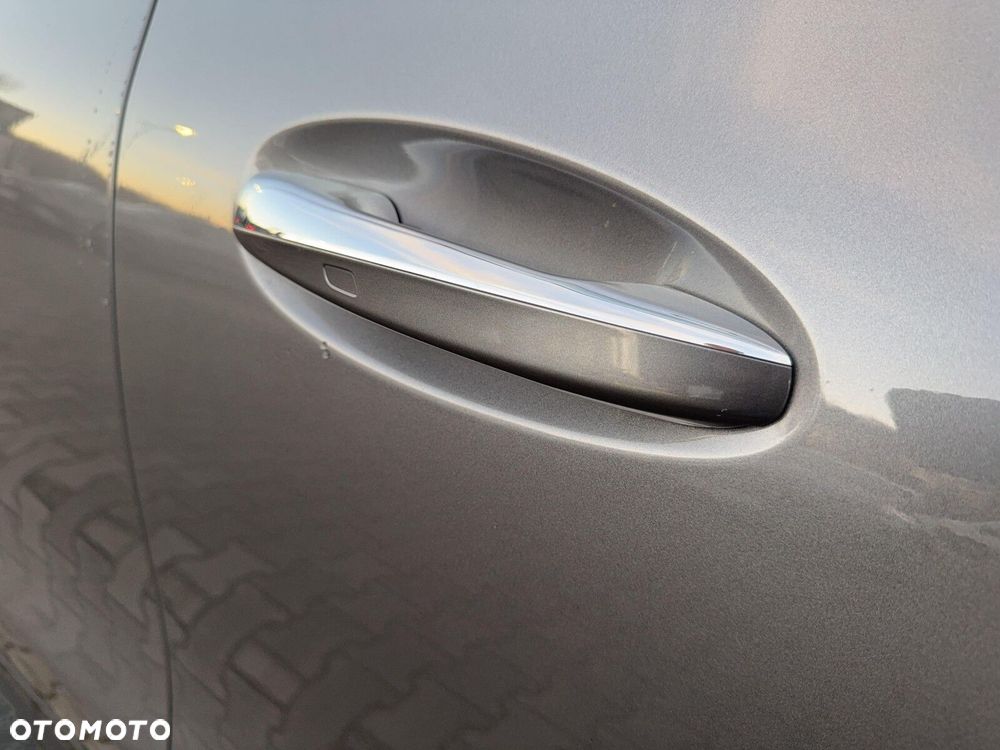 Mercedes-Benz GLA 200 AMG Line - 11