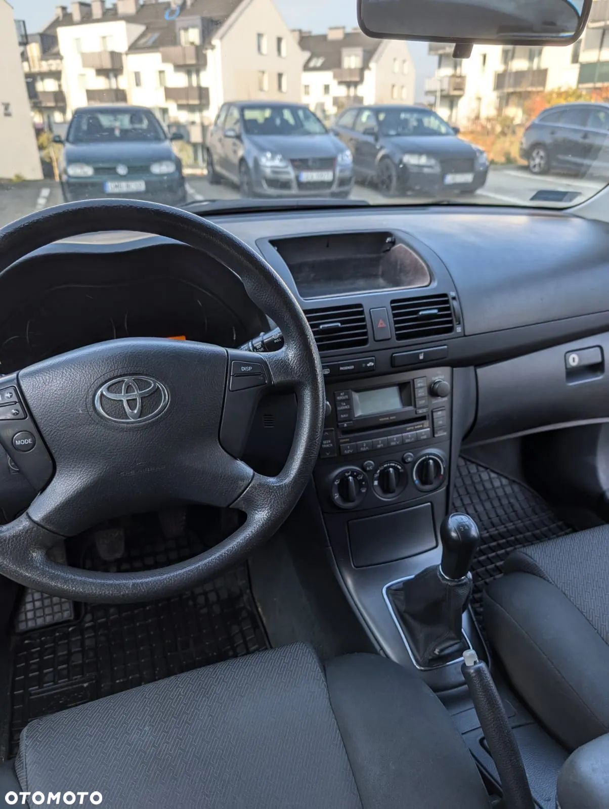 Toyota Avensis 1.8 VVT-i Luna - 22
