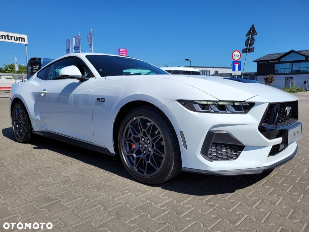 Ford Mustang - 5