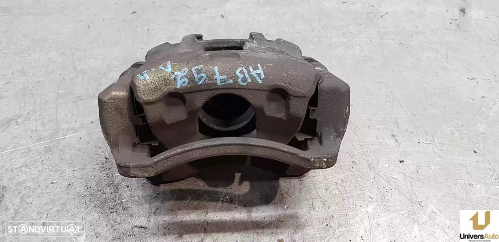 PINÇA TRAVÃO FRONTAL DIREITA KIA CARENS IV 2017 -58190A4A17 - 2