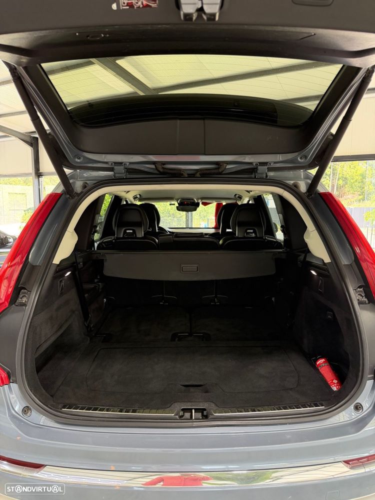 Volvo XC 90 2.0 B5 Inscription AWD - 23