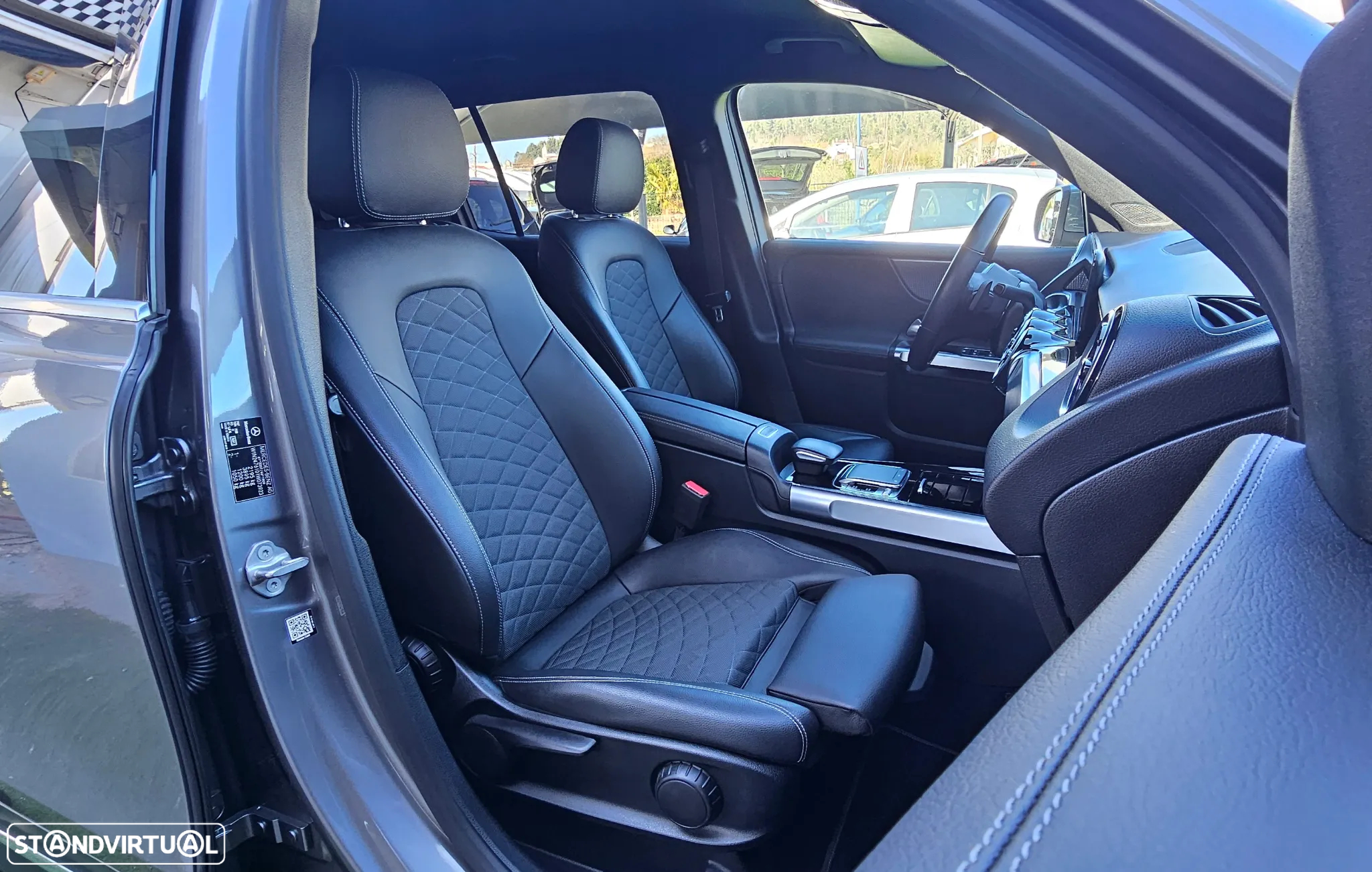 Mercedes-Benz GLB 180 d Progressive - 23