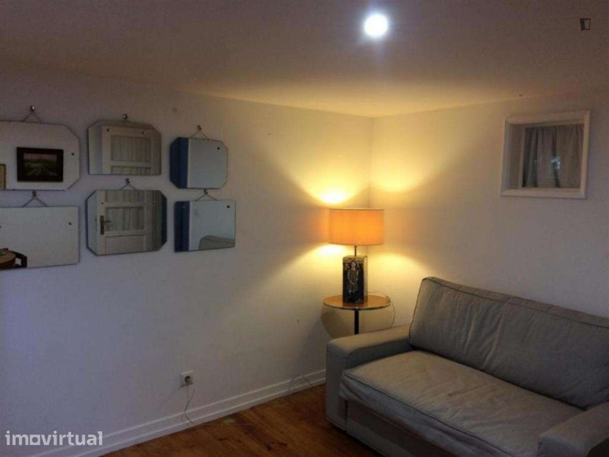 Apartamento com 1 quartos - localizado em Mouraria Lisbon - Grande imagem: 5/9