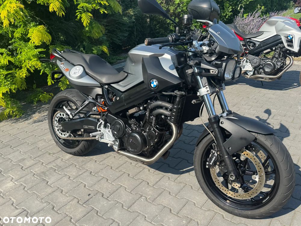 BMW F - 11