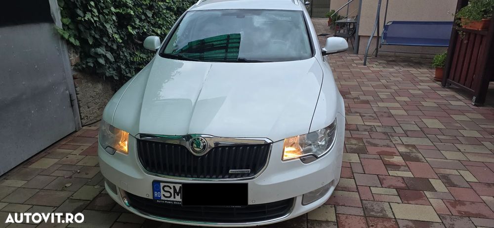 Skoda Superb Combi 1.6 TDI Ambition - 2