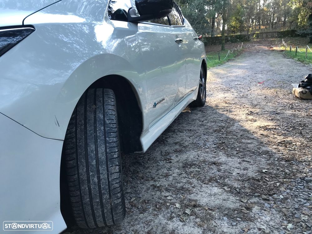 Nissan Leaf 40 kWh Tekna - 16