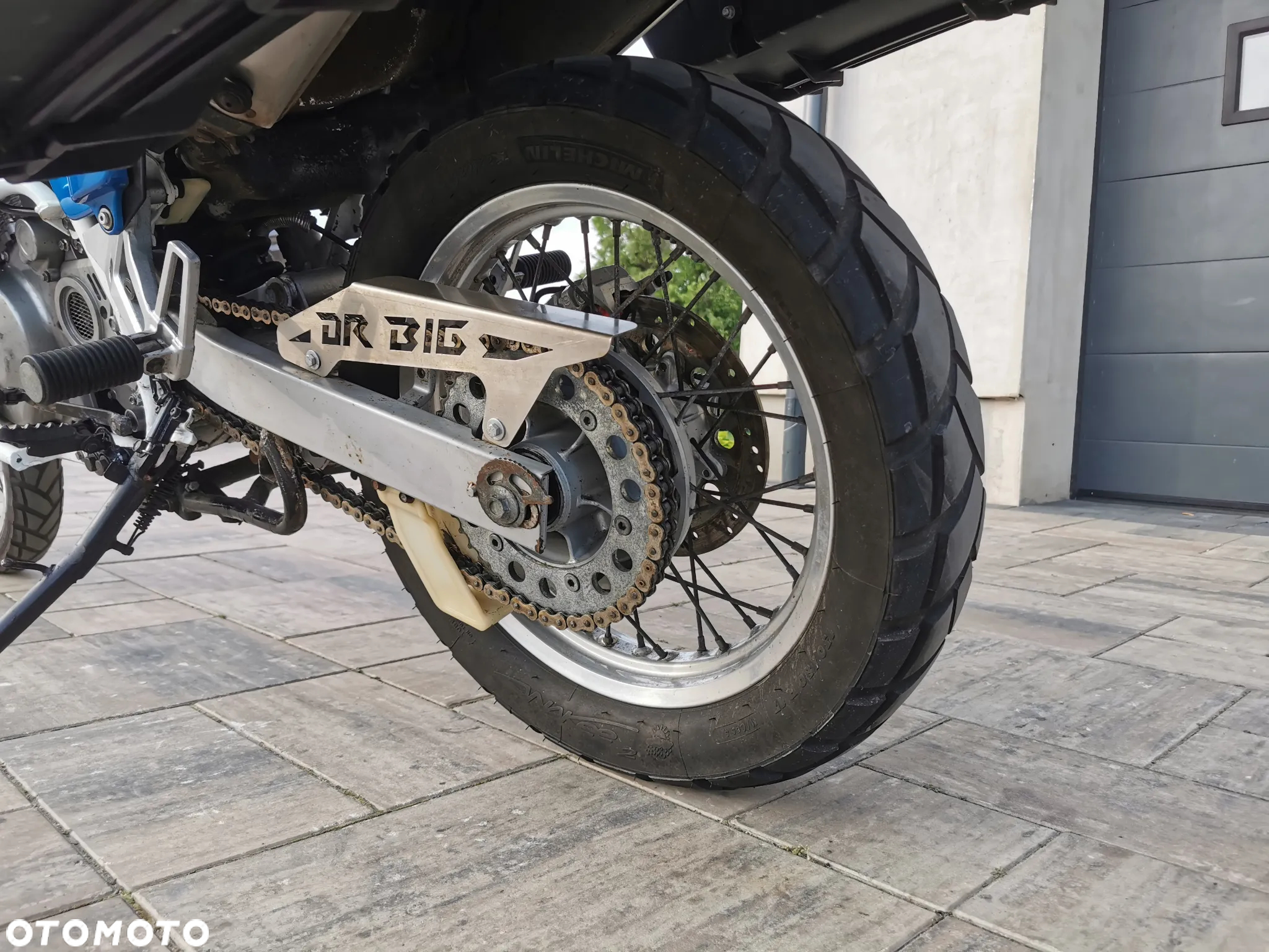 Suzuki DR - 6