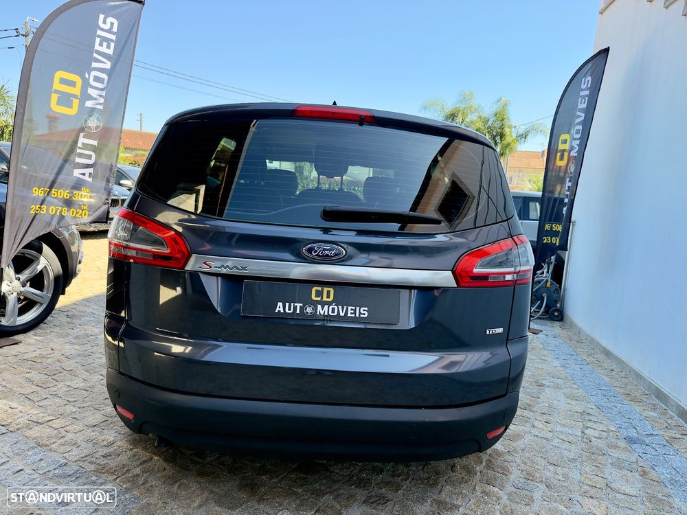 Ford S-Max 2.0 TDCi Titanium 7L - 3