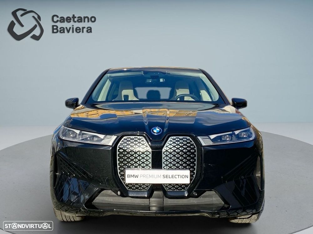 BMW iX xDrive 40 Pack Desportivo - 27