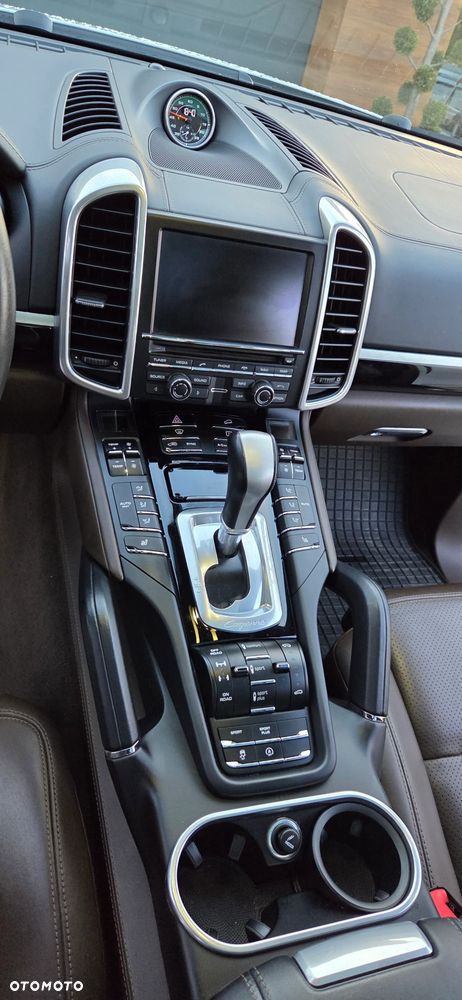 Porsche Cayenne Diesel Platinum Edition - 29