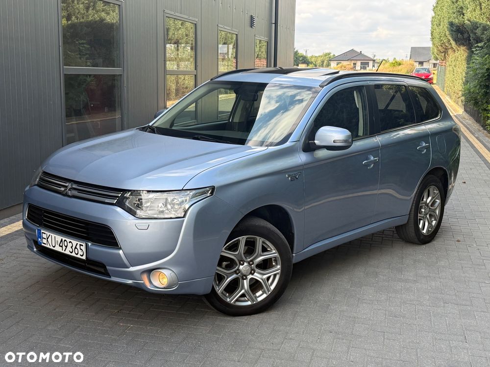Mitsubishi Outlander 2.0 4WD Top - 2