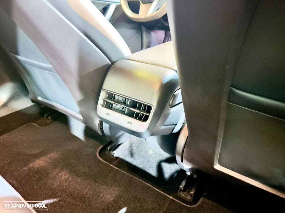 Tesla Model 3 Performance Dual Motor AWD - 26