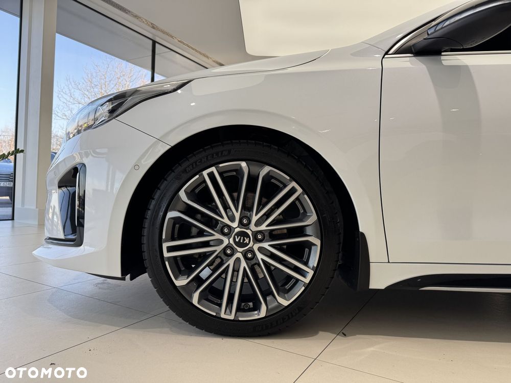 Kia ProCeed - 19
